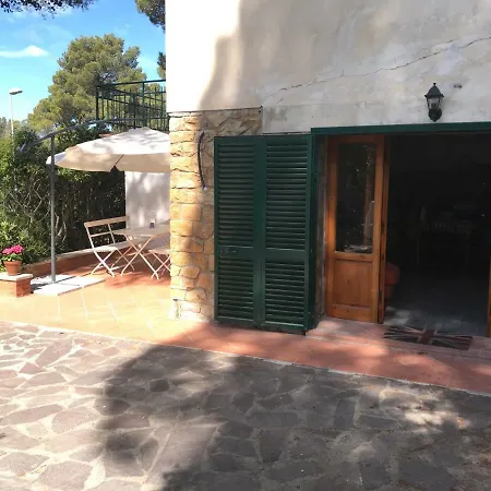 Casa Al Mare 'il Faro' Apartment *